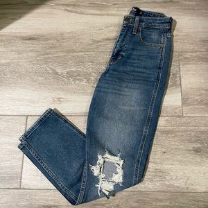 Hollister High Rise Mom Jeans